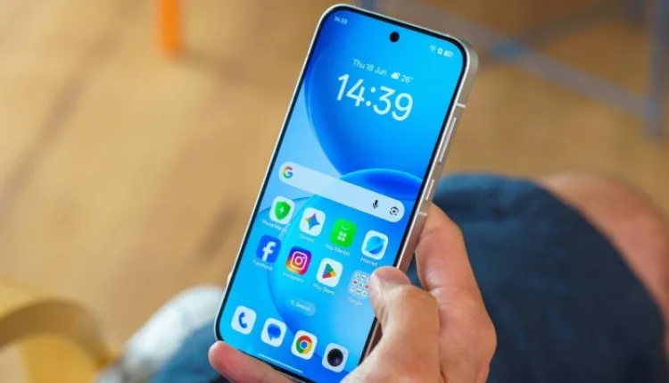 Oppo Reno17 Pro के स्पेसिफिकेशंस लीक, बैटरी और कैमरे की जानकारी आई सामने