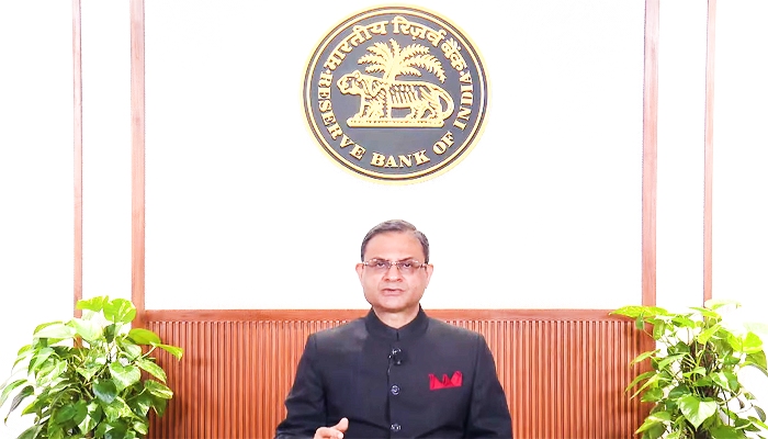 वैश्विक अनिश्चितताओं के बीच भारतीय अर्थव्यवस्था मजबूतः आरबीआई गवर्नर