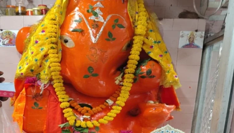 अनूपपुर में नर्मदा दर्शन से पहले भक्त करते हैं धरहर गणेश के दर्शन