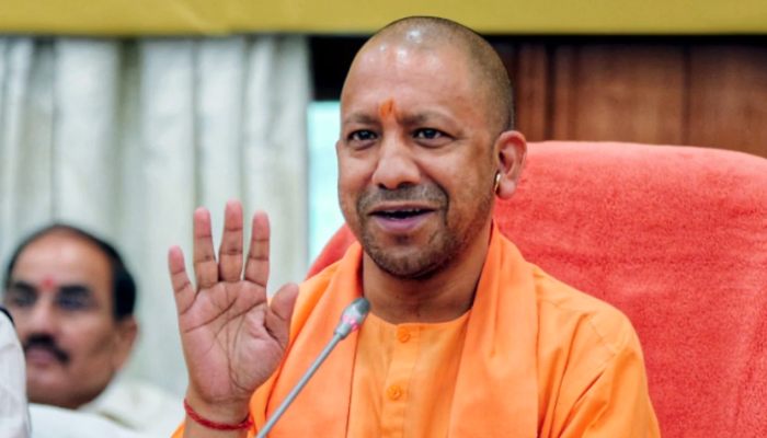 यूपी के 2.50 लाख शिक्षकों के साथ खड़े हुए सीएम योगी, TET मामले में सुप्रीम कोर्ट के आदेश के खिलाफ दायर करेंगे पुनर्विचार याचिका