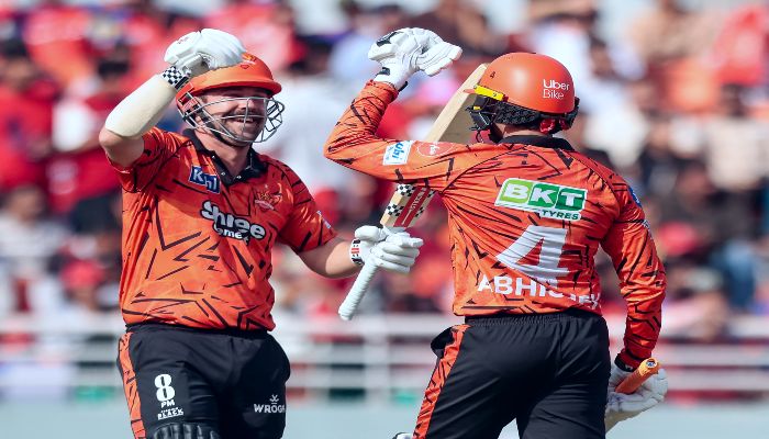 PBKS vs SRH Live Score: हैदराबाद ने पंजाब किंग्स के सामने रखा 220 रनों का टारगेट, अभिषेक-क्लासेन ने खेली दमदार पारी