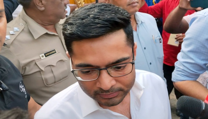 Bengal: अभिषेक बनर्जी पर बंगाल सरकार का एक्शन, अवैध निर्माण के आरोप में नोटिस जारी