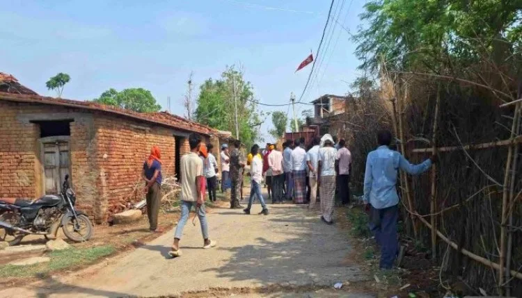 Jharkhand: पलामू में 10 दिन में पांच लोगों की रहस्यमयी मौत से मचा हड़कंप,  तांत्रिक के कहने पर राख खा रहा था परिवार