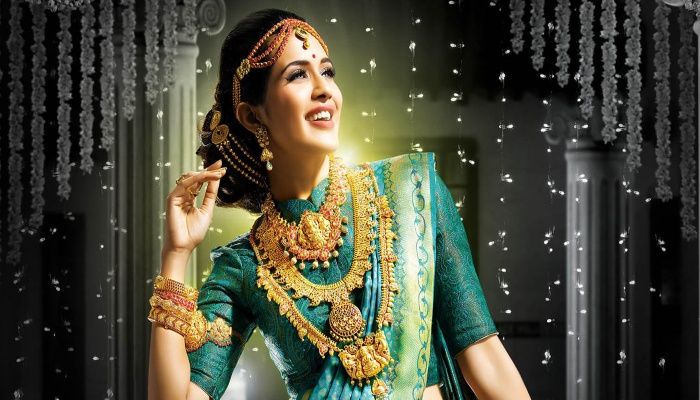 FED फैसले से पहले बुलियन पर दबाव: Gold-Silver फिसले, निवेशकों में सतर्कता बढ़ी