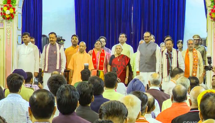 Yogi Cabinet Expansion: योगी मंत्रिमंडल का विस्तार, मनोज पांडे-भूपेंद्र चौधरी समेत 6 नेताओं ने ली मंत्री पद की शपथ