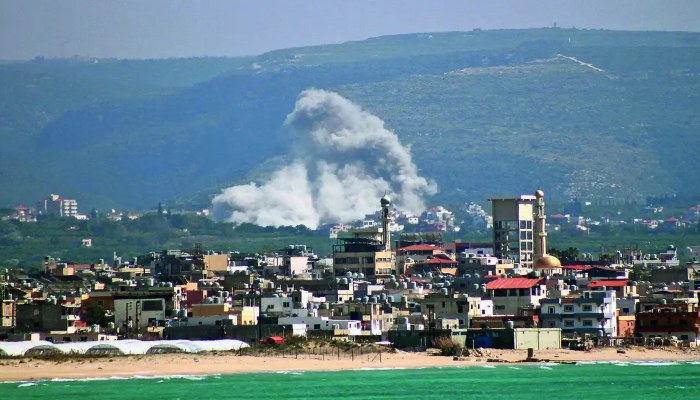 US Iran war: बंदर अब्बास हमले के जवाबी कार्रवाई में ईरान ने अमेरिकी एयरबेस को बनाया निशाना