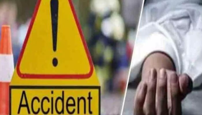 Sonbhadra: बाइक-क्रेन टक्कर में एक युवक की मौत, दो गंभीर रूप से घायल