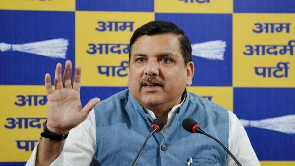 यूपी के 5000 स्कूलों पर लटकी तलवार : हाईकोर्ट के फैसले से AAP हैरान, अब सुप्रीम कोर्ट तक जाएगी लड़ाई!