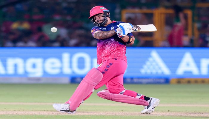 RR vs DC IPL 2026: राजस्थान ने दिल्ली के सामने रखी 226 रनों की चुनौती, शतक के चुके कप्तान रियान पराग
