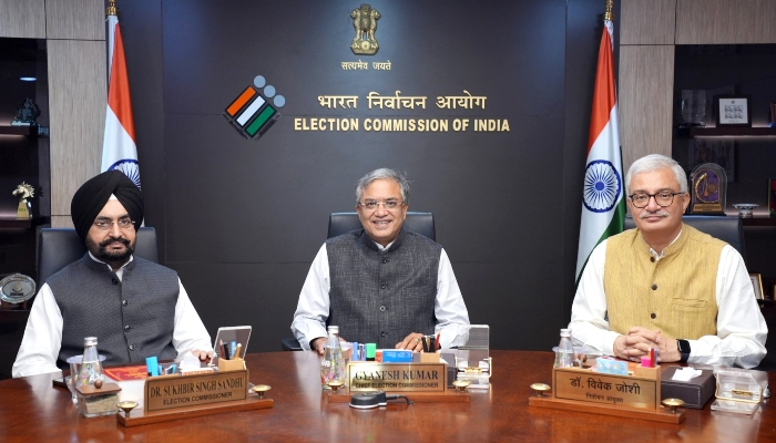 Election Commission On Rahul Gandhi : राहुल के आरोपों पर सफाई, ऑनलाइन वोट डिलीट करना संभव नहीं