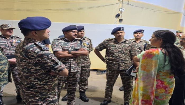 West Bengal: मतगणना से पहले सुरक्षा कड़ी, सीआरपीएफ डीजी ने तैयारियों का लिया जायजा