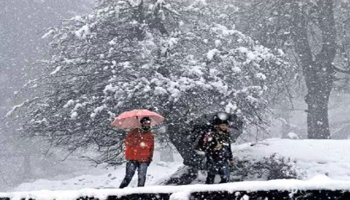 Today Weather : जम्मू-कश्मीर कड़ाके की सर्दी , जोजिला दर्रे में हुई सीजन की पहली बर्फबारी
