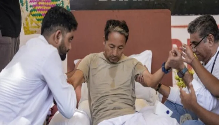 सोनम वांगचुक की भूख हड़ताल पर दिल्ली हाईकोर्ट चिंतित, रोजाना मेडिकल जांच के दिए निर्देश