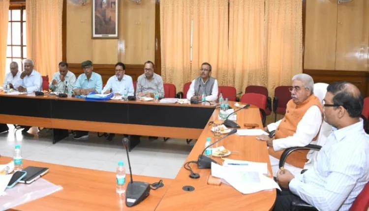 सरकारी अस्पतालों में हथकरघा उत्पादों की आपूर्ति, बुनकरों को मिलेगा लाभ