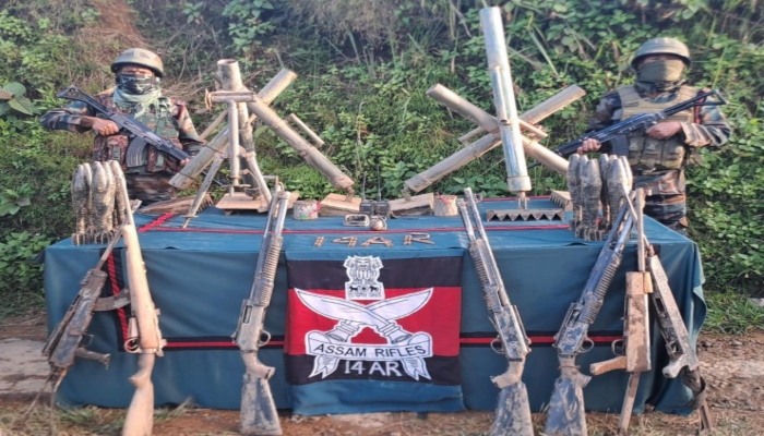 हथियार तस्करों के खिलाफ असम राइफल्स की बड़ी कार्रवाई, मिजोरम के सैकुम्फई से हथियारों की खेप बरामद