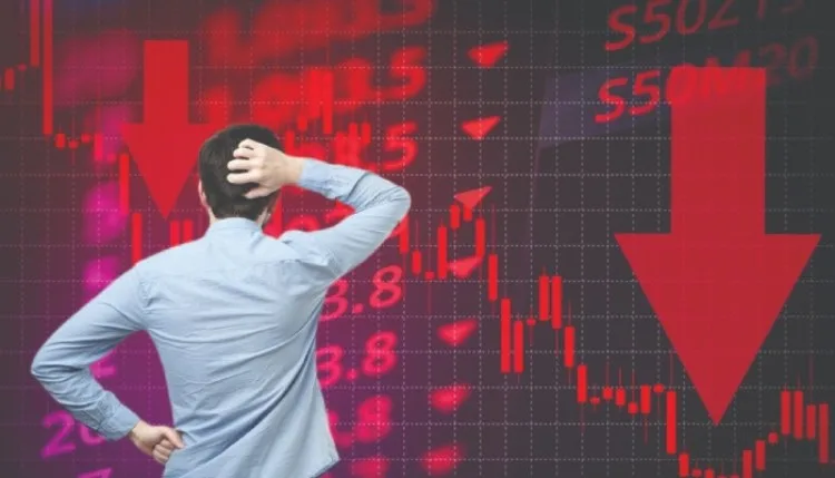 Share Market Crashed: सेंसेक्स 893 अंक टूटा, IT-Metal शेयरों में बिकवाली से निवेशकों को झटका