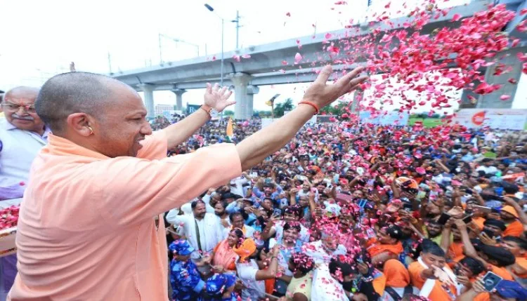 आसमान से कांवड़ियों की सुरक्षा परखेंगे सीएम, शिवभक्तों पर करेंगे पुष्पवर्षा