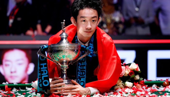 World Snooker Champion बने China के Wu Yizhe, Stephen Hendry के बाद Second सबसे कम उम्र के विजेता