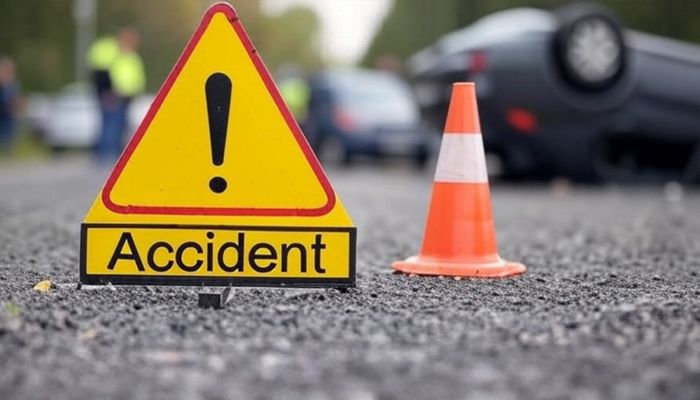 Road Accident in Amethi : तेज रफ्तार ट्रक की टक्कर से तीन युवकों की मौत