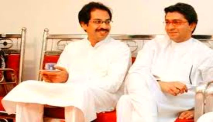 वोटों के लिए कुछ भी करेगा, महाराष्ट्र में हिंदी नहीं बोलने पर ठाकरे परिवार की ‘गुंडागर्दी‘