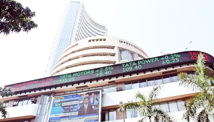 भारतीय शेयर बाजार में गिरावट, आईटी और अन्य सेक्टरों में बिकवाली