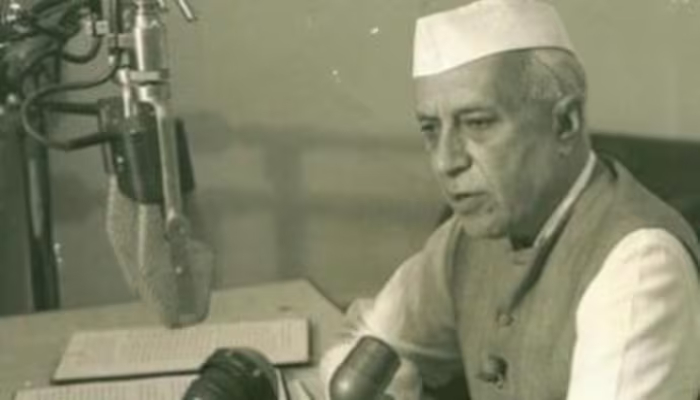 Pandit Jawaharlal Nehru Death Anniversary : देश ने किया नमन, सत्ता और विपक्ष के नेताओं ने आधुनिक भारत के निर्माता को दी भावभीनी श्रद्धांजलि
