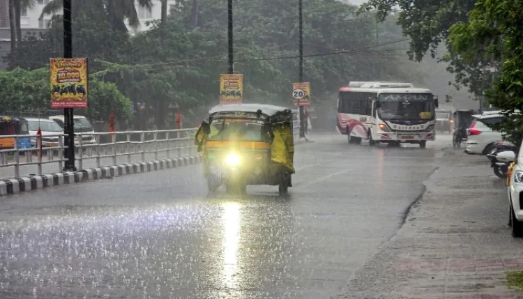 झारखंड में चक्रवात ‘अर्नब’ का असर, तेज हवाओं के साथ बारिश शुरू