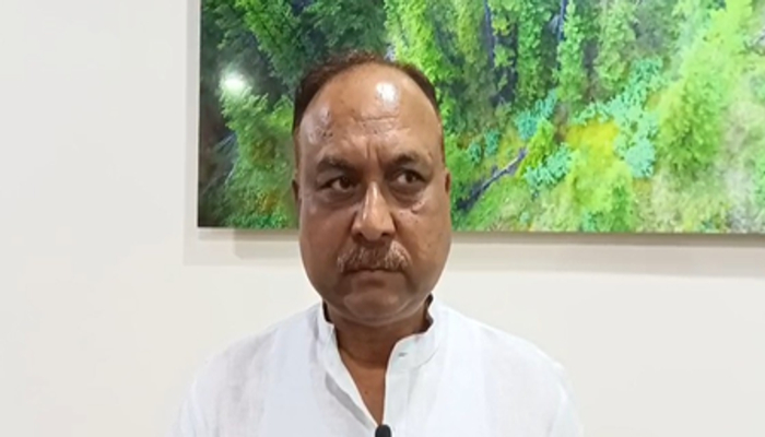 BJP MP Allegation: भाजपा सांसद नवीन जैन का आरोप, आगरा मेट्रो परियोजना में काटे गए 25,000 पेड़