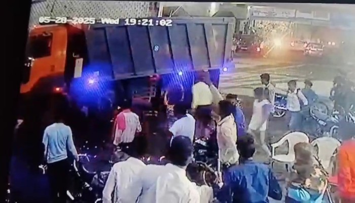 भीलवाड़ा में दर्दनाक सड़क हादसा, डंपर की चपेट में आने से मां-बेटे की मौत, पिता गंभीर