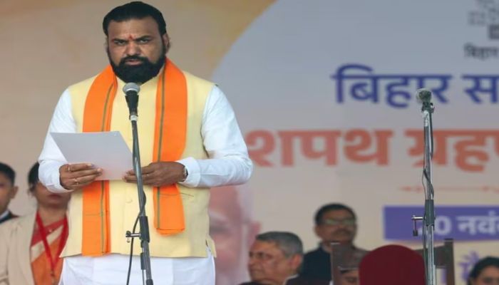 Samrat Choudhary : बिहार के 24वें मुख्यमंत्री बने सम्राट चौधरी, विजय और बिजेंद्र ने ली डिप्टी सीएम की शपथ