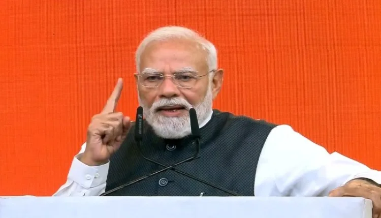 जनसेवा के 25 वर्ष पूरे होने पर PM मोदी ने देश को किया संबोधित