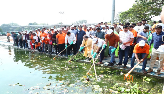 गंगा दशहरा पर किया प्लास्टिक का बहिष्कार