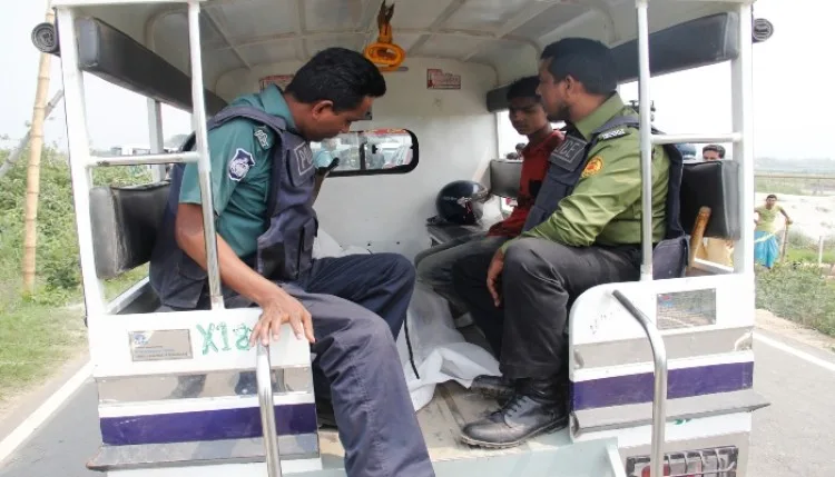 बांग्लादेशः अवामी लीग कार्यकर्ता की पुलिस हिरासत में मौत, हंगामा