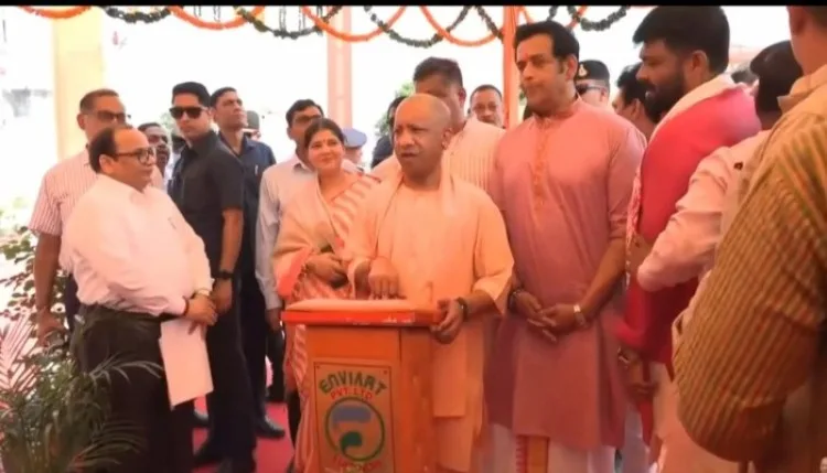 चौड़ी सड़कें और सुगम कनेक्टिविटी बन रही गोरखपुर की पहचान, योगी आदित्यनाथ ने कहा जिला अब बदल चुका