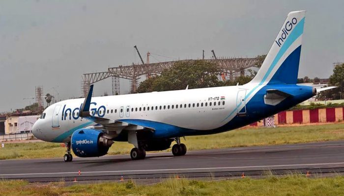 Bomb threat: लखनऊ से दिल्ली जा रही IndiGo फ्लाइट में बम ! सूचना से मचा हड़कंप