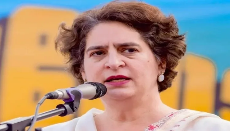 पेपर लीक विवाद पर सियासी संग्राम तेज,  प्रियंका गांधी ने सरकार को घेरा