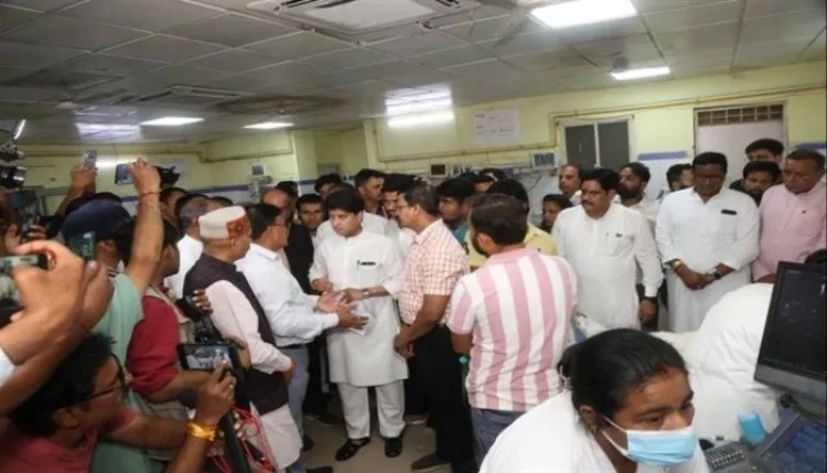 ग्वालियर हादसे पर केंद्रीय मंत्री ज्योतिरादित्य सिंधिया ने उठाए सवाल