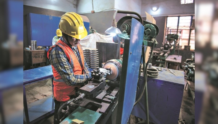 Niti Aayog Report: खेल उपकरण उद्योग में भारत की बड़ी छलांग, 8.1 अरब डॉलर निर्यात का सुनहरा मौका, MSME सेक्टर में लाखों रोजगार की उम्मीद