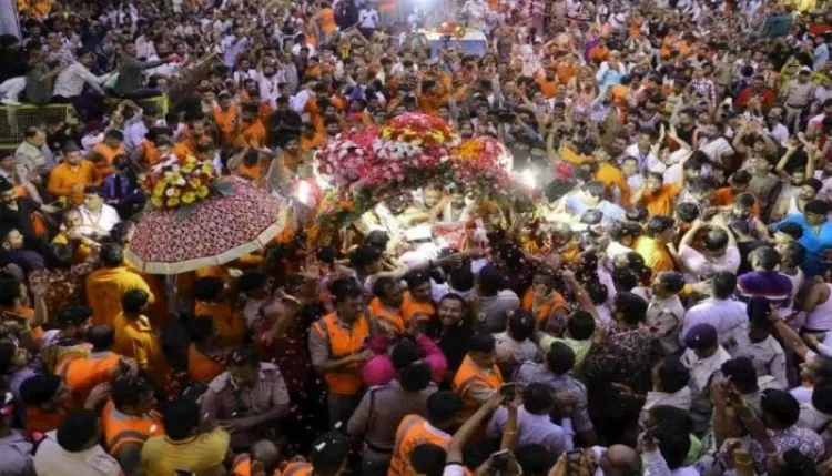 Ujjain Mahakal Shahi Sawari : नगर भ्रमण पर निकले बाबा महाकाल