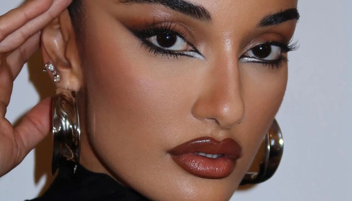 Dark Skin Trend: गोरापन नहीं यहां सावलें होने के लिए लाखों लुटाते है लोग, डार्क स्किन ट्रेंड कैसे बना लग्जरी लाइफस्टाइल का हिस्सा