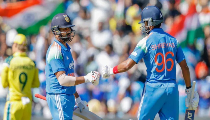 Ind vs Aus : स्टंप माइक में रिकॉर्ड हुई रोहित शर्मा और श्रेयस अय्यर की बातचीत, वायरल हुआ वीडियो