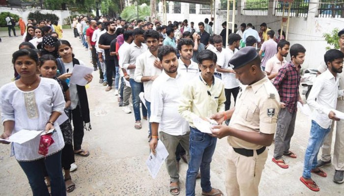 UPSC Prelims 2026 : देशभर में यूपीएससी एग्जाम शुरु, लखनऊ में 86 केंद्रों पर होगी परीक्षा
