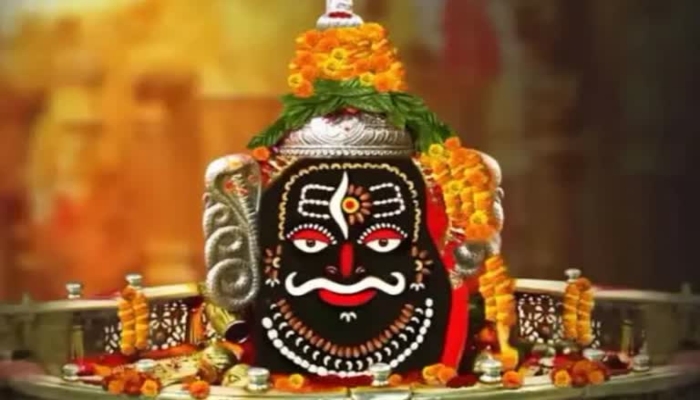 Sawan Special: शिवलिंग पर चढ़ा प्रसाद ग्रहण करने से बचें
