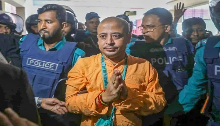 बांग्लादेशः नहीं रहीं चिन्मय कृष्ण दास की मां, कोर्ट से नहीं मिली पैरोल