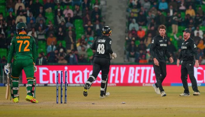 South Africa vs New Zealand: न्यूजीलैंड ने लगाई जीत की हैट्रिक, साउथ अफ्रीका को 7 विकेट से रौंदा
