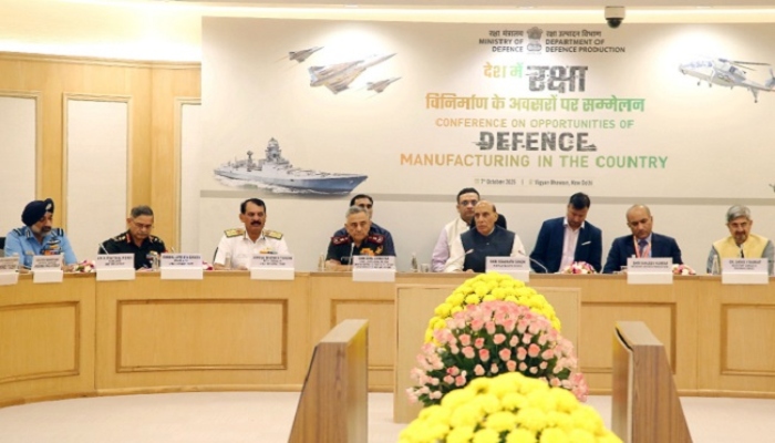युद्धक्षेत्र बदला, भविष्य में एल्गोरिदम और एआई से लड़े जाएंगे युद्ध : रक्षा मंत्री