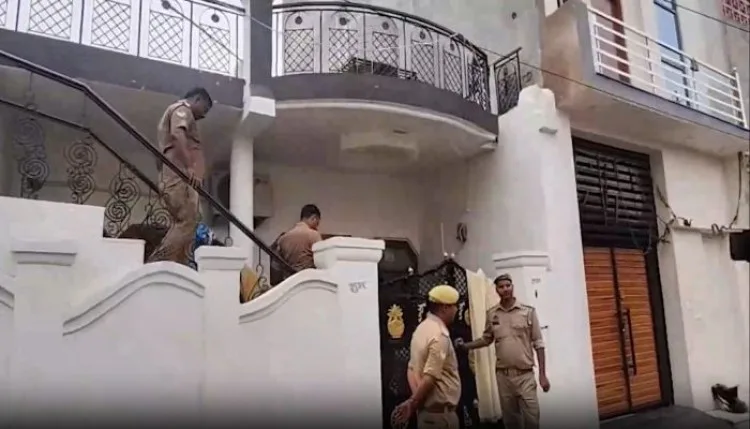 Ayodhya Ram Mandir Donation Theft: पुलिस का एक्शन तेज, आठ आरोपियों के घरों पर ताबड़तोड़ छापेमारी