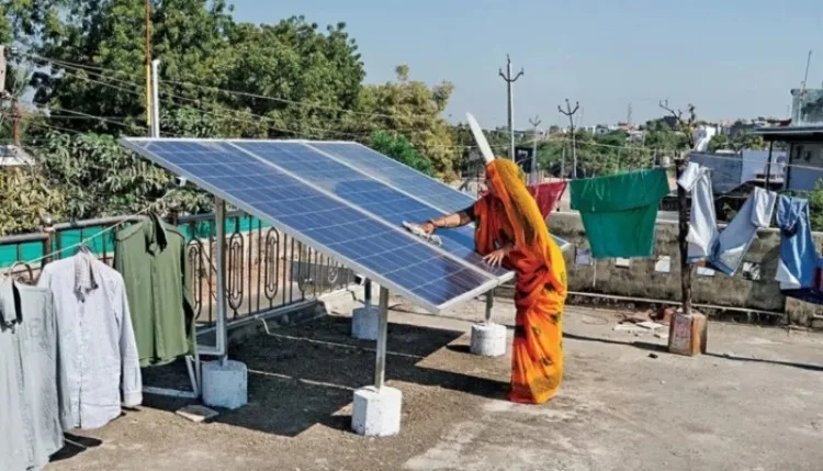 प्रधानमंत्री सूर्यघर योजना: यूपी में 8.25 लाख घर रोशन, जानें पूरी रिपोर्ट