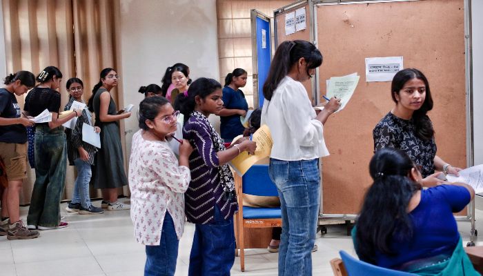 DUSU Election Result: डूसू चुनाव में EVM को लेकर मचा घमासान, ABVP ने NSUI पर लगाएं गंभीर आरोप