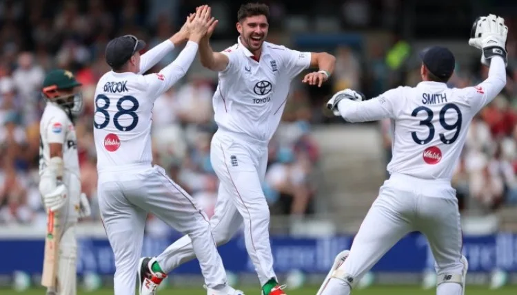 PAK vs ENG 3rd Test: इंग्लैंड के खिलाफ पाकिस्तान का शर्मनाक प्रदर्शन जारी